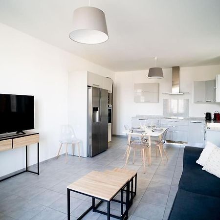 Appartement T4 Vue Mer Proche Gare Et Centre Ville Ajaccio  Exterior foto