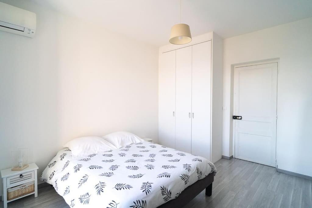 Appartement T4 Vue Mer Proche Gare Et Centre Ville Ajaccio  Exterior foto