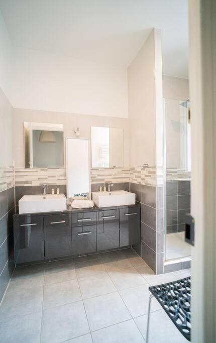 Appartement T4 Vue Mer Proche Gare Et Centre Ville Ajaccio  Exterior foto